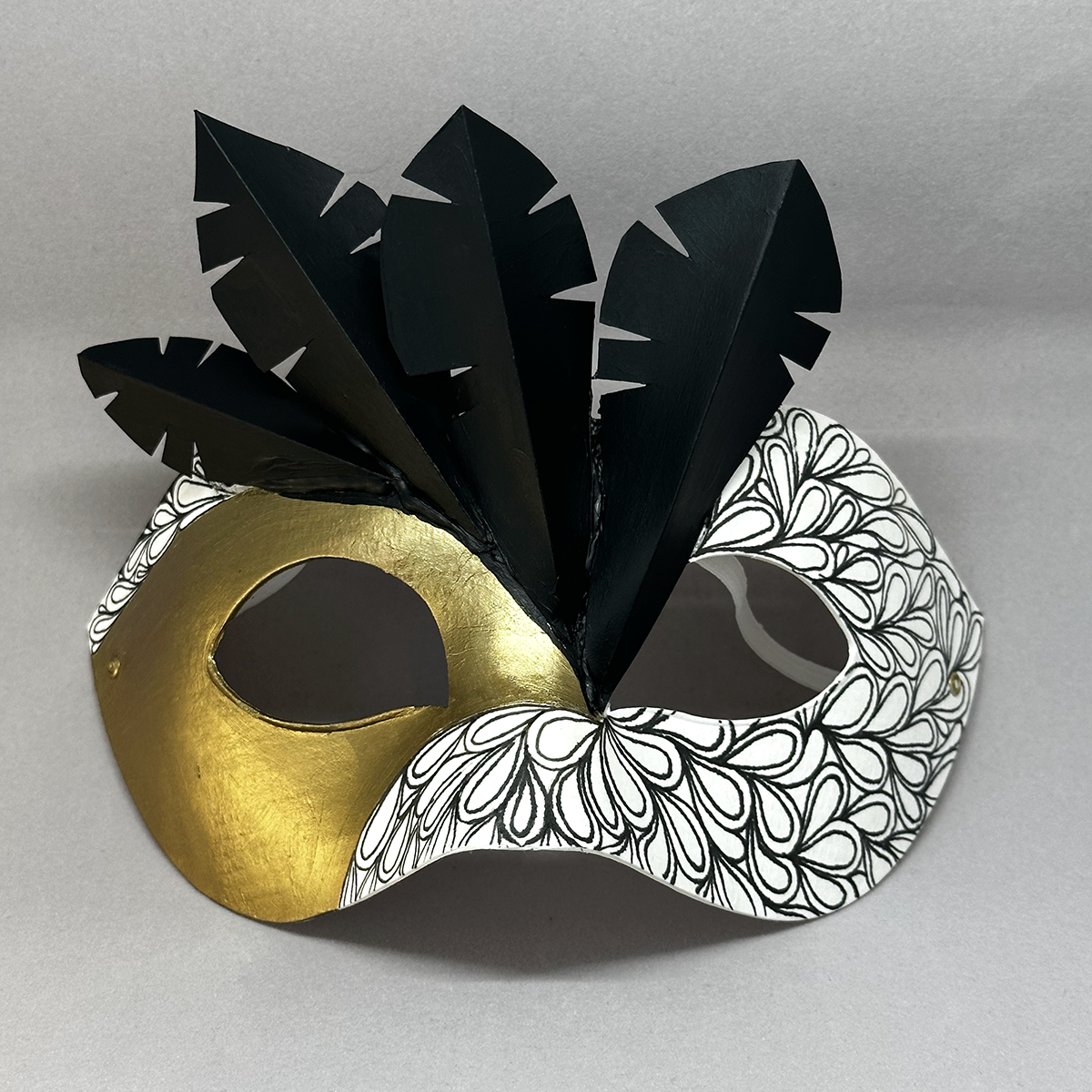 mask with lots of eyes